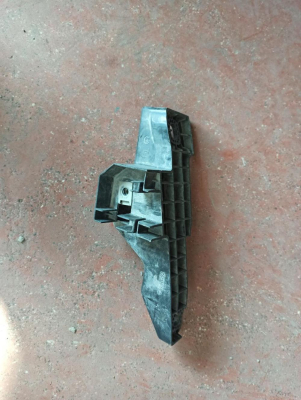 C6732910 BMW X3 SOL ÖN TAMPON BRAKETİ