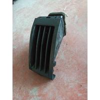 LR001879 / 6H5201815AE FREELANDER 2 HAVALADIRMA IZGARA 4A9