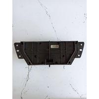 LR002725 / 6H5219E900AB LAND ROVER FREELANDER 2 KLİMA PANELİ