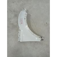 LR027589 / BJ3216005AG RANGE ROVER EVOQUE 12-18 ÖN SAĞ ÇAMURLUK