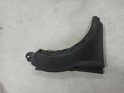 LR027589 / LR066922 / BJ3216005AG EVOQUE SAĞ ÖN ÇAMURLUK TUTUCU