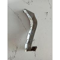 LR035105 / BJ3217A882AC LAND ROVE EVOQUE ARTA TAMPON BRAKET 4B15