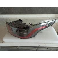LR061588 / DK6213404BA RANGE ROVER SPORT L494 SAĞ ARKA FAR 4E2