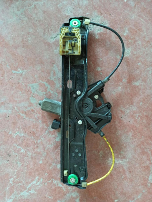 LR067997 / BJ3227000AF RANGE ROVER EVOQUE ARKA SAĞ CAM MEKANİK
