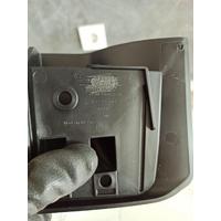 LR082682 / JY3M16D055BA LR DİSCOVERY SOL BASAMAK ÇİVİSİ 4B8