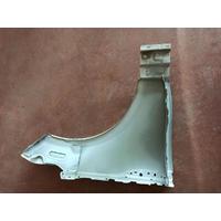 LR091699 / J8A216006AA / J8A216A183 RANGE ROVER VELAR ÇAMURLUK