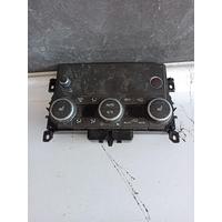 LR107028 / HJ3214C239XA RANGE ROVER EVOQUE KLİMA KONTROL PANELİ
