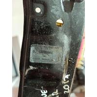 LR126097 / BJ3227000AH / BJ3227000AE EVOQUE ARKA SAĞ CAM MEKANİK