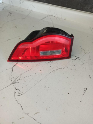 T4A2289 / HK8315K273AA JAGUAR F-PACE 2016+ ARKA SOL FAR 4E9