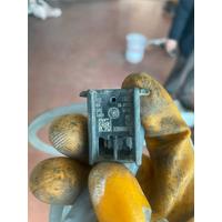 A2069058704 MERCEDES C SERİSİ W206 YAYA KORUMA SENSÖRÜ