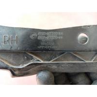 AH3216E560BA / LR016860 RANGE ROVER ÇAMURLUK PARÇASI 4J18