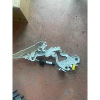 AR7450944 BMW 2 SERİSİ F44 KAPUT MENTEŞE AKTÜATÖRÜ | MOTOLAND