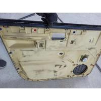 AWR5271AUK / 1H4Z7823917ESA RANGE ROVER P38 SOL ÖN KAPI DÖŞEME