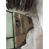 BFA700070 / XH2242630BA LAND ROVER DİSCOVERY L318 SOL ARKA KAPI