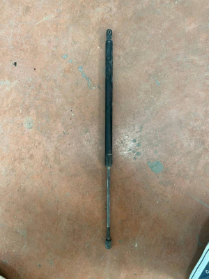 BKK780010 / LR009106 LAND ROVER SPORT KAPUT AMORTİSÖRLERİ | MOTOLAND