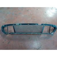 BM51013 BMW 5 SERİSİ E60 TAMPON IZGARASI 4D22 | MOTOLAND
