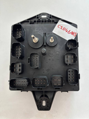 C2D46065 / GW9314A073BB JAGUAR XJ X351 SİGORTA KUTUSU | MOTOLAND
