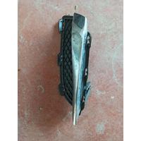 C2Z13454 / CX2315K233A JAGUAR XF X250 ÖN TAMPON SOL IZGARA 4D17