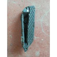 C2Z13454 / CX2315K233A JAGUAR XF X250 ÖN TAMPON SOL IZGARA 4D17