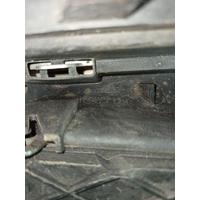 C2Z13454 / CX2315K233A JAGUAR XF X250 ÖN TAMPON SOL IZGARA 4D17