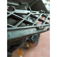 C2Z16210 / CX2M15K233B JAGUAR XF X250 TAMPON IZGARASI 4D17