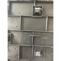 CK52045M11 / CK52045M11A RANGE ROVER L405 ORTA KONSOL YAN DÖŞEME