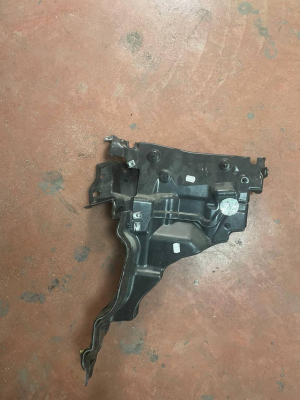 CPLA015A54 RANGE ROVER SPORT L494 MOTOR BÖLMESİ PARÇASI