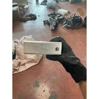 CPLA103A32AD / LR033056 RANGE ROVER 2013+ L405 ÖN PANEL DEMİRİ