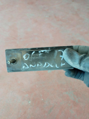 CPLA103A33AC LAND ROVER ÖN TAMPON METAL BRAKET 4G24