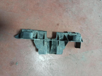 CPLA8B359A / LR052925 LAND ROVER RANGE ROVER SPORT L494 RADYATÖR BRAKETİ | MOTOLAND