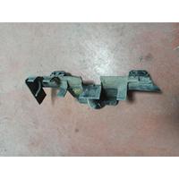 CPLA8B359A / LR052925 LAND ROVER RANGE ROVER SPORT L494 RADYATÖR BRAKETİ | MOTOLAND