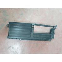 DK628475AD / LR102691 LAND ROVER RADYATÖR IZGARASI PANJUR 4İ1