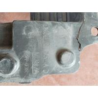 DK628475AD / LR102691 LAND ROVER RADYATÖR IZGARASI PANJUR 4İ1