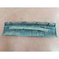 DPC500011 LAND ROVER DİSCOVERY 3 ÖN TAMPON DİFÜZÖR 4A7