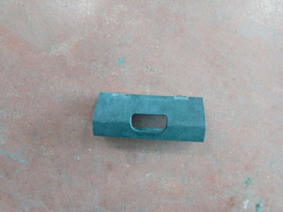 DPC500280 RANGE ROVER L322 ÖN TAMPON ÇEKME KANCASI KAPAĞI 4E20