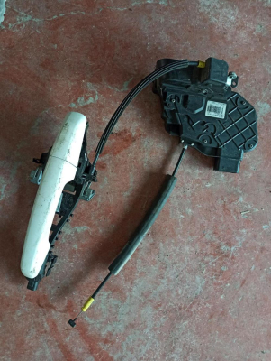 EJ3A21813CC / LR091358 / EJ32203A29CC EVOQUE KAPI KOLU - KİLİDİ