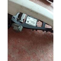 EJ3A21813CC / LR091358 / EJ32203A29CC EVOQUE KAPI KOLU - KİLİDİ