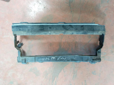 FPLA8C464A / LR084885 LAND ROVER ÖN PANEL PARÇASI 4İ6