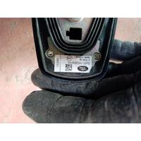 GJ3219C089AA / J9C1762 / LR070768 LAND ROVER GPS ANTENİ 4G22