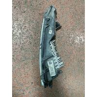 HK8315200AD LAND ROVER DISCOVERY 5 DRL ÖN SAĞ SİS FARI | MOTOLAND