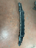 HY3217A793AB LAND ROVER DİSCOVERY 5 ÖN TAMPON DESTEK BRAKETİ | MOTOLAND