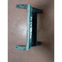 HY3217K898AA / LR083118 LAND ROVER RADYATÖR DESTEĞİ 4G22