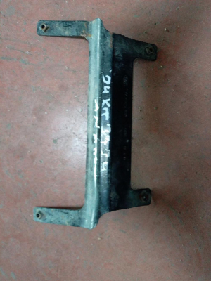 HY3217K898AA / LR083118 LAND ROVER RADYATÖR DESTEĞİ 4G22