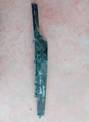 HY3220554AC / LR082897 LAND ROVER DİSCOVERY 5 L462 SAĞ KAPI TRİM PARÇASI