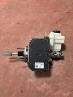 JK522D519AA LAND ROVER JAGUAR FREN MERKEZİ | MOTOLAND