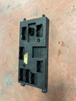 JPLA14F041BG LAND ROVER JAGUAR SİGORTA KUTUSU | MOTOLAND
