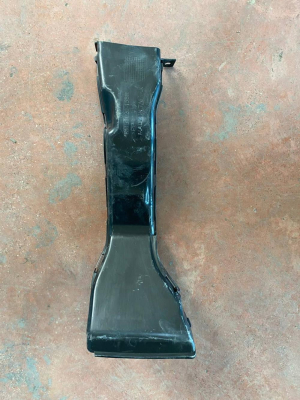 KM51020-15BR  BMW 3 SERİSİ F30-F31 2013-2019 ÖN SAĞ HAVA GİRİŞ KANALI BRAKETİ