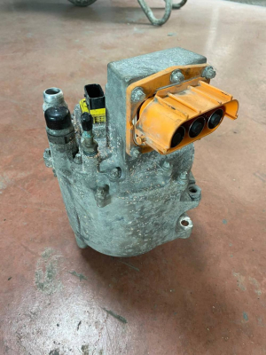 L8D211A242AD / 430123457 LAND ROVER RANGE ROVER EVOQUE L551 2018-2024 2.0 D180 MHEV 4X4 HİBRİT ALTERNATÖR | MOTOLAND