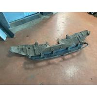 LAND ROVER RANGE ROVER SPORT L494 2013-2016 ÖN TAMPON BRAKETİ