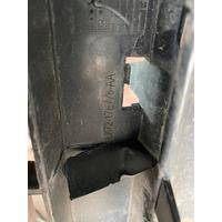 LK721-7E778-AA LAND ROVER DİSCOVERY SPORT L550 ÖN TAMPON ORTA BRAKETİ | MOTOLAND